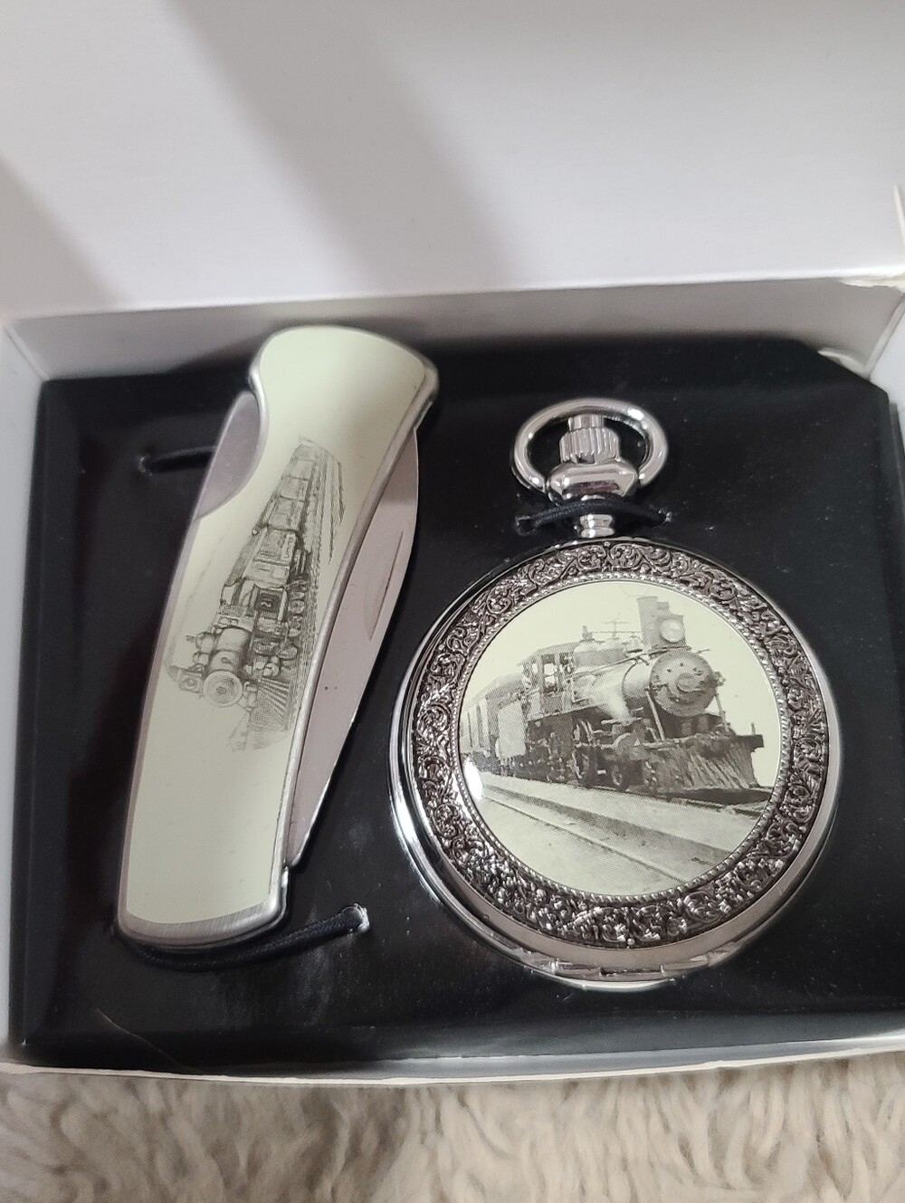 2005 Avon Steam Engine Train Pocket Watch Set, New Open Box, Untested